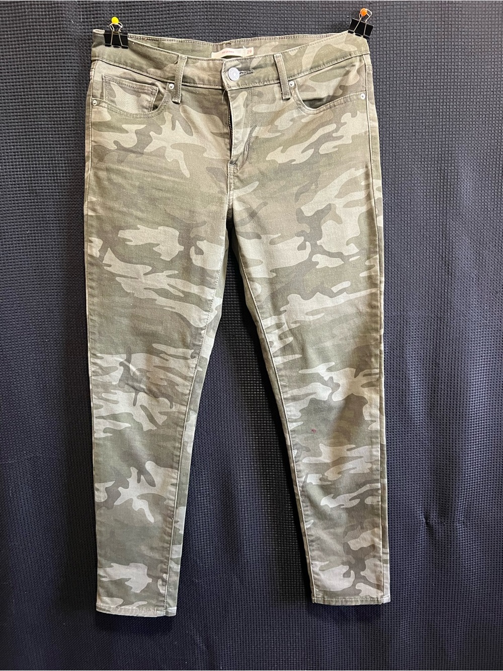 Levi’s 711 Skinny Jeans Women’s Size 29 Camo Stretch Denim Olive Green Pants